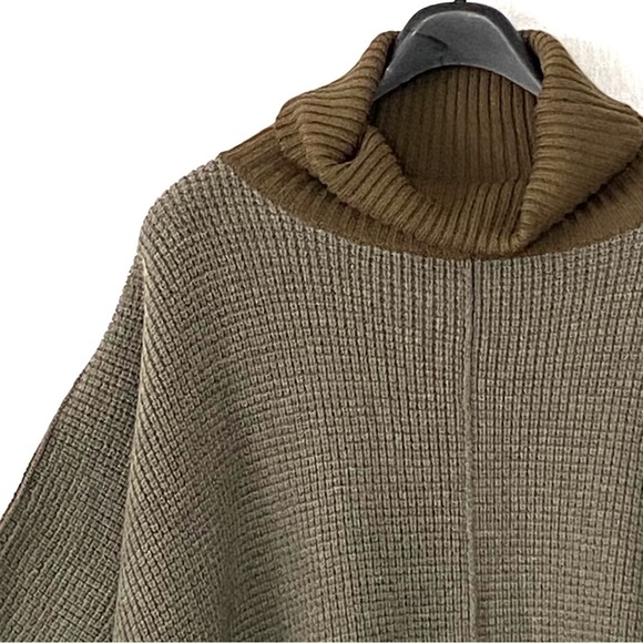 WILFRED Free Wellsh Turtleneck Wool Poncho Sweater - Picture 4 of 10